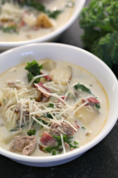 Olive Garden Zuppa Toscana Soup Camp Cafeteria, Olive Garden Zuppa Toscana Soup, Six Sister, Olive Garden Zuppa, Chicken Flatbread Pizza, Olive Garden Zuppa Toscana, Zuppa Toscana Soup, Toscana Soup, Comfort Soup Recipes