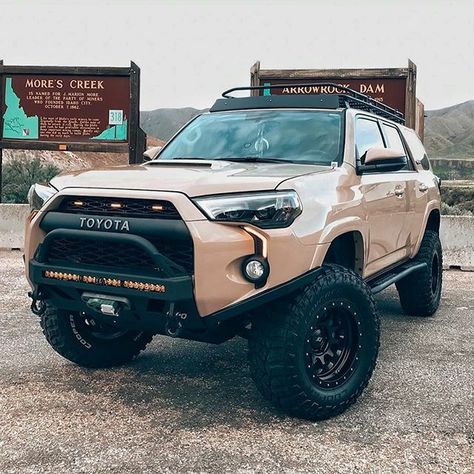 2023 Toyota 4runner Accessories, Tan 4runner, 4 Runner Toyota Lifted, Forerunner Toyota, 4runner Aesthetic, White Toyota 4runner, 2nd Gen 4runner, Rav 4 Toyota, Toyota 4runner Interior