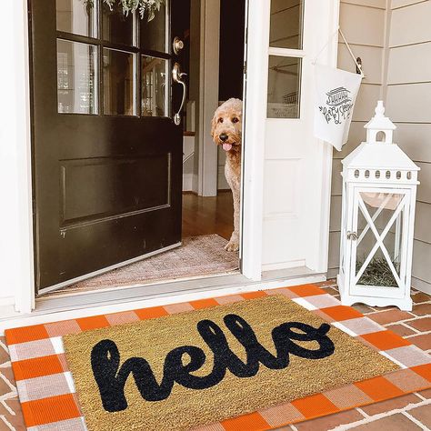 【THICKER & HEAVIER】KILOCOCO Halloween doormat is made of high-quality cotton that is soft and comfortable to touch. 20% thicker and heavier than other commonly available red buffalo plaid rug. Made to the highest standards, environmental protection fabric, hand-woven, no loosing or rolled edge, not fade, thick and built to last for a long time. Farmhouse Rugs Living Room, Buffalo Plaid Rug, Plaid Rug, Farmhouse Entryway, Porch Rug, Front Door Mat, Layered Rugs, Front Door Mats, Farmhouse Rugs