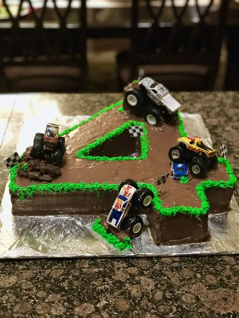 Monster truck Birthday cake Diy Monster Truck Cake, Monster Jam Birthday Cake, Diy Monster Truck, Monster Truck Cakes, Monster Jam Cake, Monster Truck Cupcakes, Monster Truck Birthday Cake, Monster Truck Birthday Party Ideas, Truck Birthday Cake