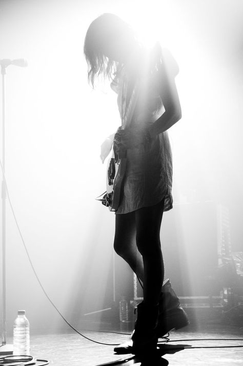 Kazu Makino from Blonde Redhead Blonde Redhead, Girl Silhouette, Love Band, Rock N’roll, Music Film, Indie Rock, Girl Bands, Girls Rock, Sound Of Music