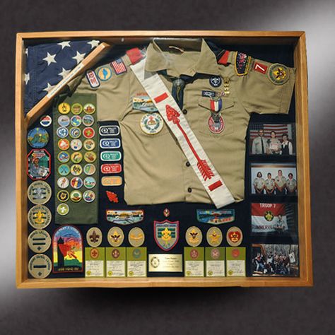 Cub Scout and Eagle Scout Shadow Boxes Eagle Scout Project Ideas, Eagle Scout Gifts, Boy Scout Badges, Boy Scouts Eagle, Boy Scouts Merit Badges, Eagle Scout Ceremony, Shadow Box Ideas, Patches Display, Boy Scout Patches