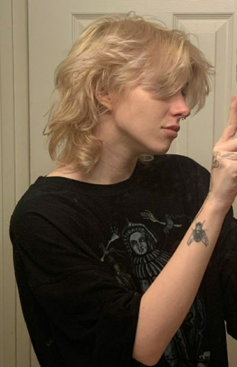 Short Grunge Hair, Androgynous Hair, Haircut Inspo, Hair Inspiration Short, Hair Cut Ideas, Wolf Cut, Hair 2024, A Haircut, Mullet Hairstyle