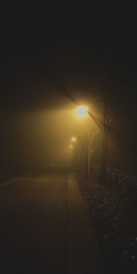 Foggy street Fog Night Aesthetic, Night Fog Aesthetic, Fog Aesthetic Dark, Break Up Aesthetics Dark, Personality Collage, Idle Town, Nighttime Photography, Breaking Bad Art, Night Time Photography