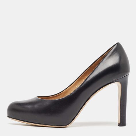 Salvatore Ferragamo Black Leather Round Toe Pumps Size 37.5 Round Toe Pumps, Designer Pumps, Luxury Closet, Style Statement, Luxury Clothing, Luxury Outfits, Salvatore Ferragamo, Shoes Women Heels, Chic Style