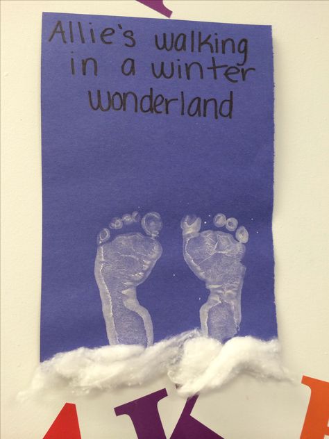 Infant art- Walking In a Winter Wonderland Snow Crafts, Winter Crafts Preschool, Walking In A Winter Wonderland, January Crafts, Christmas Art Projects, December Crafts, Baby Art Projects, Footprint Crafts, Winter Art Projects