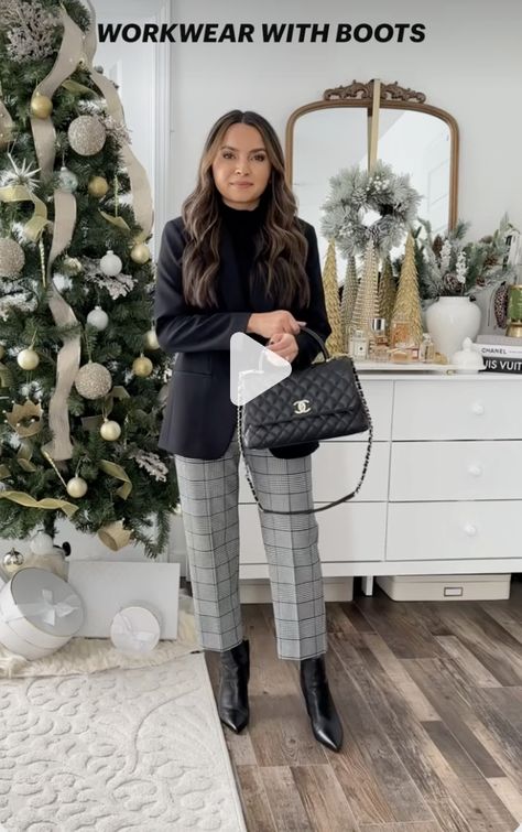 Black Booties Outfit, Plaid Pants Outfit, Black Blazer Outfit, Booties Outfit, Black Turtleneck, Plaid Pants, Blazer Outfits, Black Blazer, Leather Booties