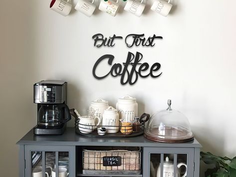 Coffee Bar Ideas Kitchen, Coffee Bar Ideas Kitchen Counter, Coin Café, Coffee Bar Station, Coffee Bar Ideas, Coffee Bar Design, Coffee Bar Sign, Bar Inspiration, Coffee Bars In Kitchen