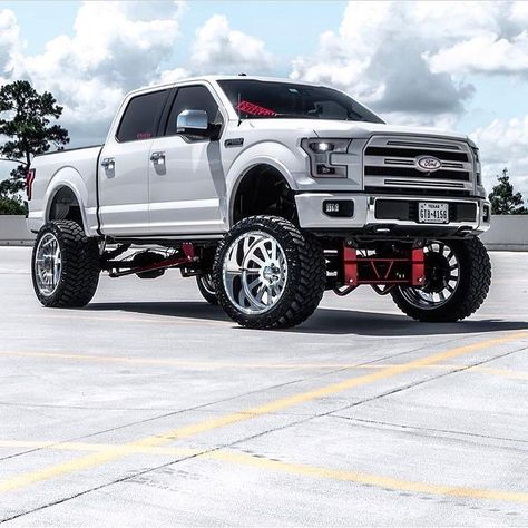 10 of the Best Lifted Ford Trucks We've Ever Seen. Amazing White Lifted Ford F150. Best ways to upgrade your Ford F150.   #fordtruck #liftedford #fordf150 #customf150 #liftedf150 Tundra Truck, Custom Lifted Trucks, Chevy Diesel Trucks, Ford Trucks F150, Trucks Lifted Diesel, Lifted Ford, Lifted Jeep, Lifted Chevy, Lifted Chevy Trucks