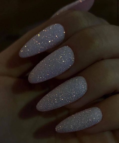 White Sparkly Nails, Snow Nails, Tapered Square Nails, White Glitter Nails, Matte Nails Design, White Acrylic Nails, Shiny Nails, Nail Designs Glitter, Sparkly Nails