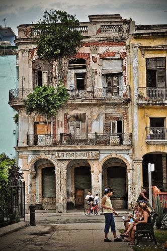 La Maravilla | Flickr - Photo Sharing! Urban Reference, Heritage Building, Foto Inspo, Visit Cuba, Havana Nights, Vinales, America Latina, Cuba Travel, Varadero