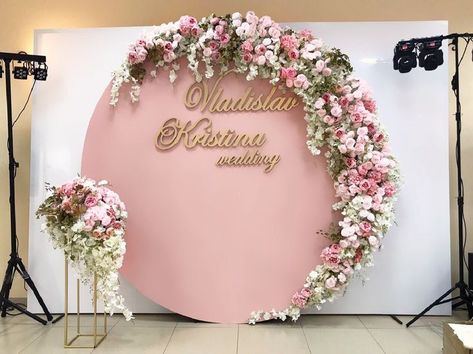 25th Anniversary Backdrop Ideas, Garden Arches Ideas, 25th Wedding Anniversary Decorations, 25th Anniversary Decorations, Floral Backdrop Wedding, 25th Wedding Anniversary Party, Wedding Stage Backdrop, Arch Decor, Wedding Reception Seating