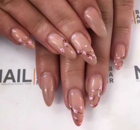 Cherry Blossom Nails Acrylic Long, Nail Inspo Cherry Blossom, Cherry Blossom Inspired Nails, Cherry Blossom Manicure, Peach Blossom Nails, Mulan Inspired Nails, Cherry Blossom Gel Nails, Blossom Nail Art Designs, Nail Art Cherry Blossom