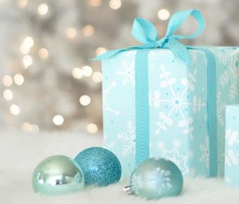 Aqua Christmas, Turquoise Christmas, Coastal Christmas, Blue Christmas, Tiffany Blue, Christmas Wishes, Holiday Gift Guide, Christmas Colors, Christmas Traditions