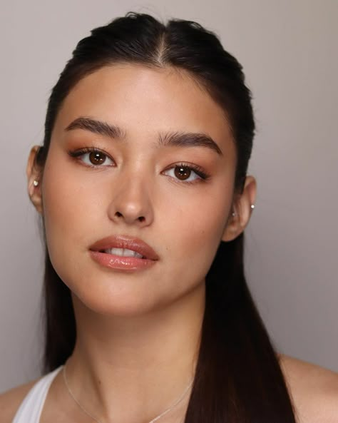 Maquillage On Fleek, Asian Bridal Makeup, Wedding Makeup For Brown Eyes, Liza Soberano, Formal Makeup, Famous Personalities, Soft Glam Makeup, Natural Wedding Makeup, Female Actresses