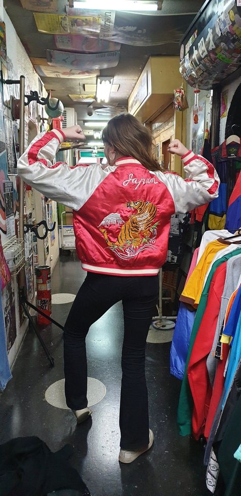 10 Stores To Buy An Authentic Sukajan Japanese Bomber Jacket From Sukajan Jacket, Ancient Japan, Souvenir Jacket, Satin Jacket, How Do I Get, Satin Jackets, Japanese Outfits, Japanese Fashion, Jacket Style