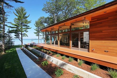 Summer Cabins, Pacific Northwest Style, Villa Style, Open Space Living, Prefab Homes, Mid Century House, Residential Architecture, Lake Michigan, Style House