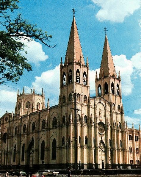 #Philippine_History __ Completed in 1891, San Sebastian Church is noted for its architectural features. an example of the revival of Gothic architecture in the Philippines, it is the only all-steel church or basilica in asia, and claimed as the only prefabricated steel church in the world. Philippine Architecture, Philippine Holidays, Philippines Culture, Filipino Culture, Gothic Church, Church Architecture, Church Building, Manila Philippines, Gothic Architecture