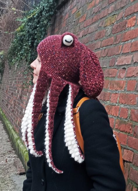 Crochet Octopus Hat, Octopus Hat, Diy Moss, Mode Crochet, Crochet Octopus, Diy Vetement, Crochet Fashion Patterns, Fun Crochet Projects, Diy Crochet Projects