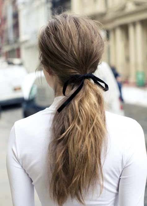 Black Ribbon, loose Ponytail | Travel style. Trendy We Fryzurach, Simple Ponytails, Hair Envy, Messy Hairstyles, Phillip Lim, About Hair, Hair Dos, Ponytail Hairstyles, Gorgeous Hair