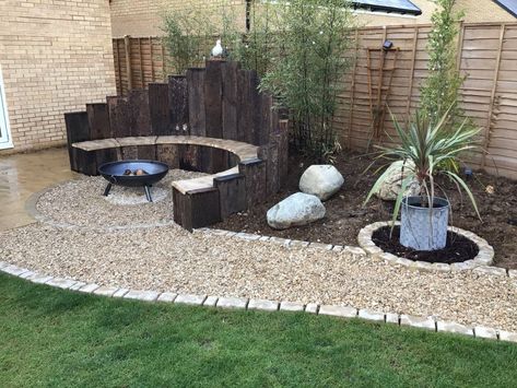 Garden Curved Patio Ideas, Curved Patio Ideas, Herb Garden Bed, Hammock Corner, Garden Bed Diy, Sleepers In Garden, Curved Patio, Outdoor Fire Pit Area, Garden Wild