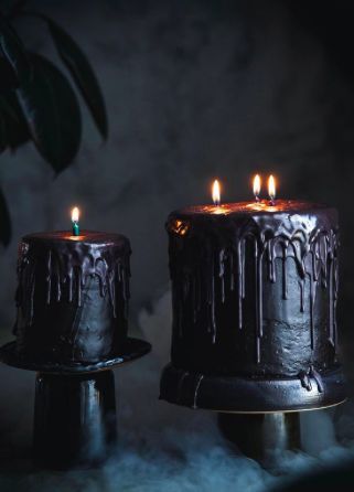 Black Candle Cake, Spooky Smash Cake, Halloween Birthday Photoshoot, Vintage Halloween Cake, Melted Candle Cake, Witchy Birthday Cake, Black Halloween Cake, Halloween Food Photography, Rip Cake