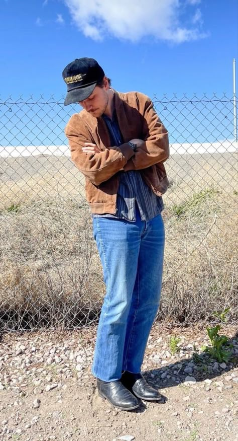 70s Cowboy Fashion, Mens Cowboy Boots Outfit Casual, Blue T Shirt Outfit Men, Casual Cowboy Outfit Men, Bf Clothes, Vintage Western Outfits, Cowboy Outfit Men, Oc Poses, California Cowboy