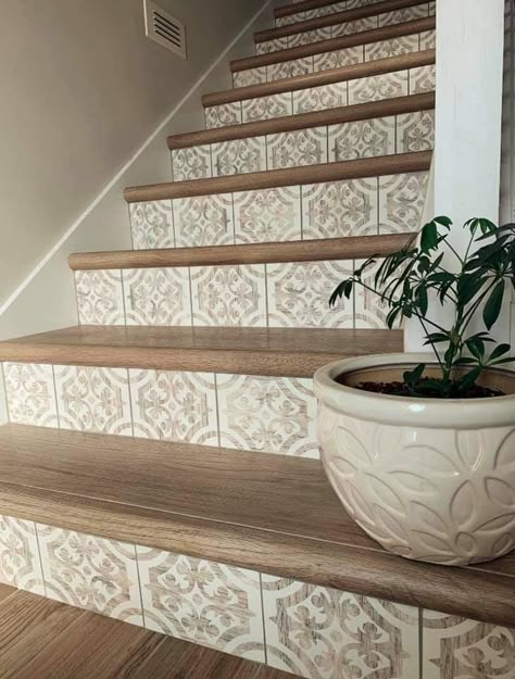 Tiled Staircase, Stairs Renovation, Staircase Remodel, Staircase Makeover, Dog Patch, Stair Decor, Diy Stairs, Mediterranean Home, Dream House Interior