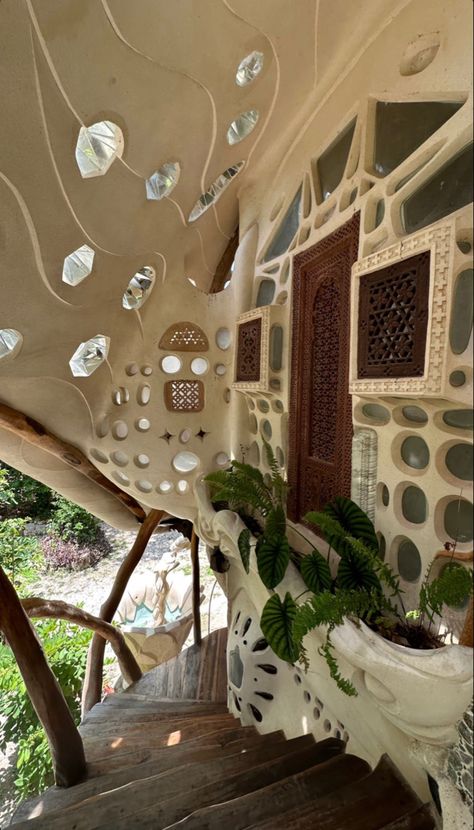 Natural Cafe Design, Cobb Houses, Natural Shelter, Cob Home, Earthship Biotecture, Earth Bag Homes, Adobe Home, Eco Buildings, Earthship Home