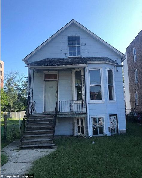 Kanye West snaps picture of his childhood home during visit to Chicago... after charity drama | Daily Mail Online Kanye House, Kanye West House, Southside Chicago, Baby Blue Paint, Chicago House, Cracked Wall, Childhood Home, Community Center, Storage Shed