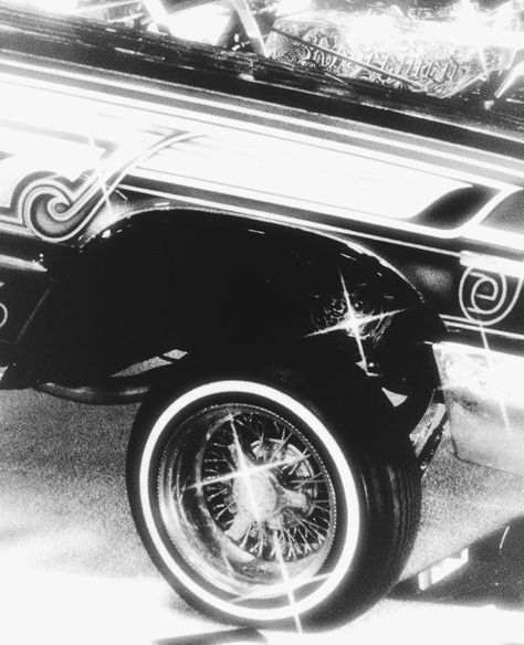 Estilo Cholo, Gangsta Tattoos, Latino Art, Hip Hop Classics, Lowrider Trucks, Lowrider Art, Tasteful Tattoos, Chicano Art, Interior Photography