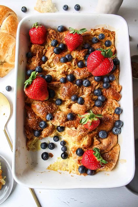 Croissant French Toast Bake - Nomaste Hungry Croissant French Toast Bake, Panettone French Toast, Cinnamon Roll French Toast Bake, French Toast Bake Overnight, Croissant French Toast, Cinnamon Roll French, French Toast Ingredients, Cinnamon Roll French Toast, Banana French Toast