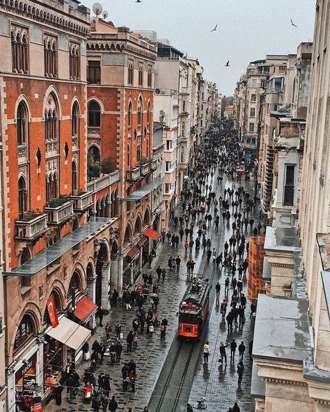 Busy Street, Istanbul Turkey, Destination Voyage, Travel Insurance, Travel Lover, Land Scape, Come And See, Luxury Hotel, Travel Blogger