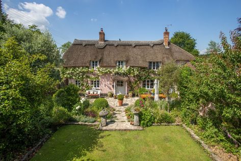 Contemporary Style Furniture, Country Living Uk, Thatched House, Pink Cottage, Cottage Exterior, Thatched Cottage, Dream Cottage, A Fairy Tale, English Cottage