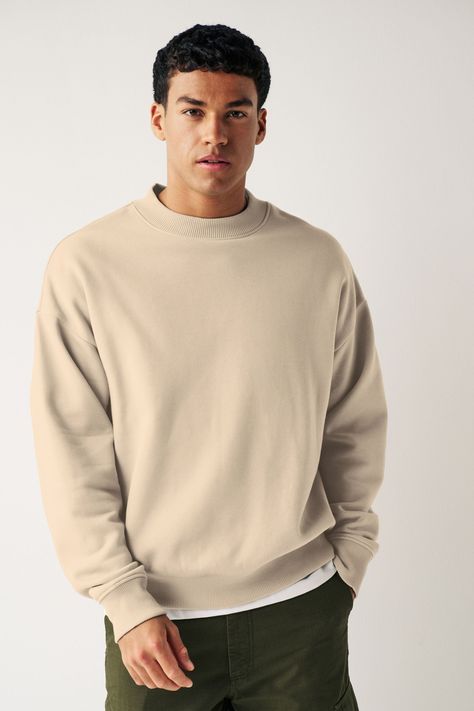 A must-have for any casual outfit, our cosy crewneck sweatshirt features a stylish, minimalist design with a classic fit, finished with a ribbed collar and hems. Machine washable. 80% Cotton, 20% Recycled polyester. Sweat Shirt Outfits For Men, Men’s Fashion Styles, Sweatshirt Casual Outfit, Sweaters Men Outfit, Sweat Shirts Mens, Cream Sweatshirt Outfit Men, Men’s Crewneck, Beige Sweatshirt Outfit Men, White Sweatshirt Outfit Men