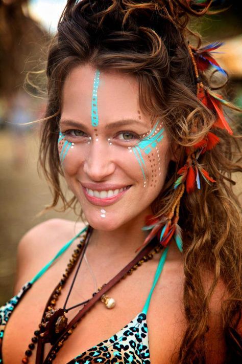 Taka Love in tribal face paint #thisfestfeeling #festivalfancydress #facepaint Glitter Face Paint, Mask Face Paint, Festival Face Paint, Festival Makeup Rave, Festival Makeup Glitter, Coachella Looks, Festival Face, Festival Glitter, Ethno Style