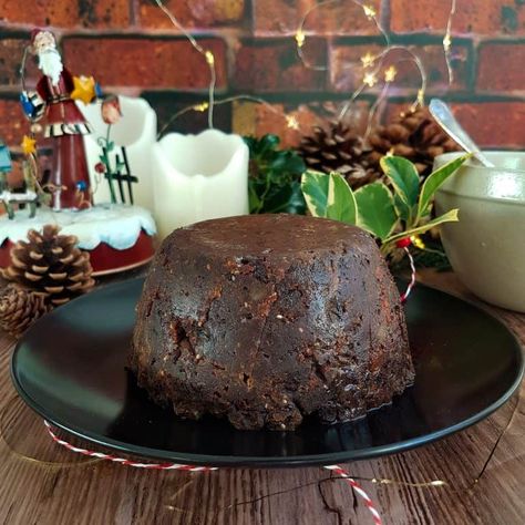 Gluten Free Christmas Pudding Recipes, Gluten Free Xmas, Gluten Free Christmas Pudding, Traditional Christmas Pudding Recipe, Plum Pudding Recipe, Traditional Christmas Pudding, Christmas Fruit Cake, Xmas Pudding, Christmas Pudding Recipes