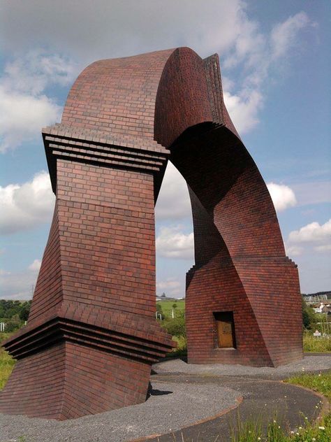 Brick Sculpture, Brick Structure, Brick Columns, Brick Laying, Brick Arch, Brick Art, Brick In The Wall, Unusual Buildings, Amazing Gifs