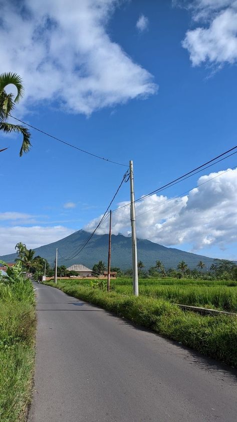 Tempat Aesthetic, T Wallpaper, Anime Photo Profile Dark, Farm Lifestyle, Nature Hd, Adventure Aesthetic, Cute Instagram Pictures, Beach Photography Poses, Shadow Pictures