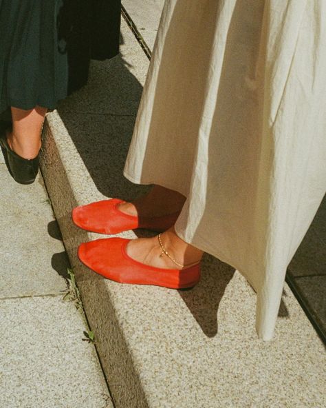 It’s all in the details 🪄 - - - - - #cphfw #hairinspo #hairaccessories #outfitoftheday #wiwt #style #ootd #styleinspiration #outfitinspo #pinterestinspired #igstyle #ootdfashion #hairbows - mesh ballet flats, hair bows, accessories, red accessories Bows Accessories, Red Ballet Flats, Red Accessories, Shoe Inspo, Red Shoes, Ootd Fashion, The Details, Hair Inspo, Ballet Flats