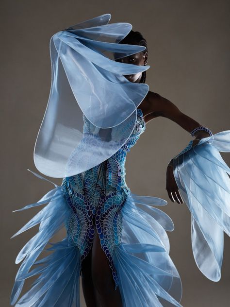 Collection | Earthrise | Collections | Iris van Herpen Runway Behind The Scenes, Fish Fashion, Sustainable Fashion Designers, Fish Dress, Ocean Fashion, Iris Van Herpen, Plastic Waste, Fantasy Fashion, Inspiration Mode