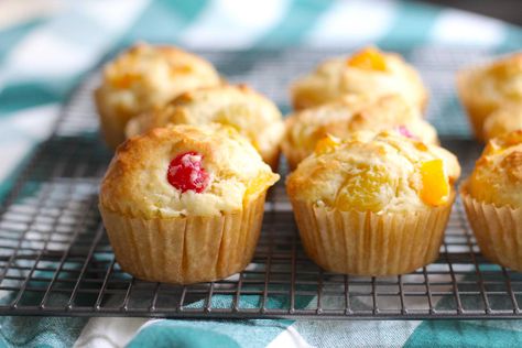 Edith Bunker’s Fruit Cocktail Muffins | 12 Tomatoes Jamaican Cabbage, Edith Bunker, Meatball Bowls, Breakfast Hacks, Pineapple Dessert, Fruit Muffins, 12 Tomatoes Recipes, Hot Brown, Fruit Cocktail