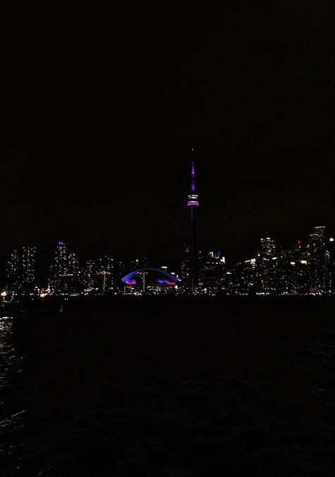 Break From Toronto, Toronto At Night, Toronto Nightlife, Things To Do In Toronto, Visit Toronto, Luxury Lifestyle Aesthetic, Toronto Island, Dubai Luxury, Lifestyle Aesthetic