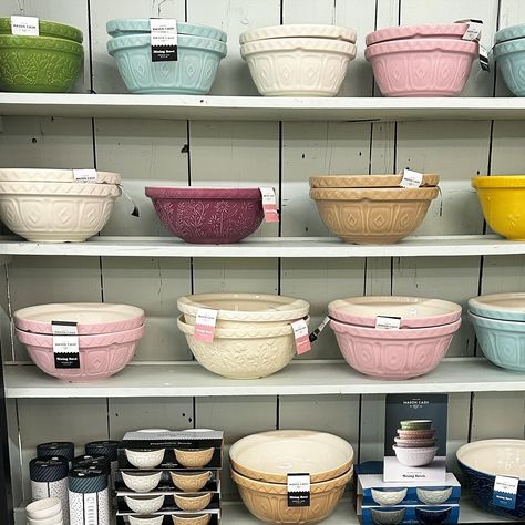 We just received a beautiful shipment of Mason Cash bowls just in time for your Easter baking. We absolutely love the beautiful pastel colours. #masoncash #easter #baking Mason Cash, Easter Baking, Pastel Colours, Moving Out, Pantry Organization, Just In Time, Kitchen Gadgets, Pastel Colors, In Time