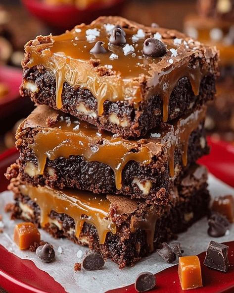 Caramel Brownie Recipes, Turtle Brownies Recipe, Caramel Brownies Recipe, Chocolate Caramel Brownies, Salted Caramel Brownie, Turtle Brownies, Easy Bar Recipes, Brownies From Scratch, Pie Bar Recipes