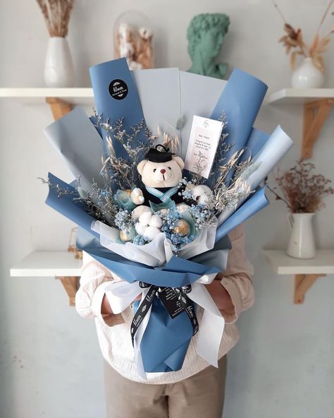 Convo Bouquet, Caption Instagram, Wrap Flowers, How To Wrap Flowers, Flowers, Gifts, Quick Saves, Instagram