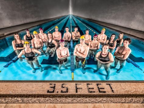 Swim Banner Poses, Swim Team Photos, Swim Team Photoshoot Ideas, Swim Portraits, Swimming Photoshoot, Swim Team Shirts Design, Swimming Poses, Swim Pictures, Swim Team Pictures