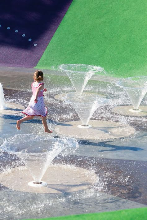 Landscaping Water Feature, Playgrounds Architecture, Playground Landscaping, Water Sculpture, Water Architecture, Taman Air, Urban Playground, Water Playground, Indoor Water Fountains