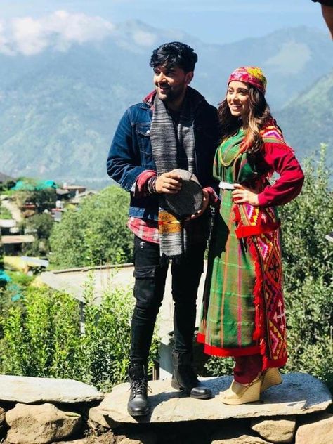 Pahadi Couple, Kashmiri Outfits For Women, Musical Lyrics, Murat And Hayat Pics, Gown Dress Party Wear, Guru Randhawa, Nushrat Bharucha, Love Guru, Shiva Tattoo Design