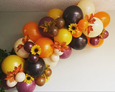 Sunflower Fall Leaves Balloon Garlands Thanksgiving Garland Balloons, Thanksgiving Balloon Arch Ideas, Fall Balloon Centerpieces, Fall Balloon Garland Backdrop, Autumn Balloon Arch, Fall Festival Balloon Decor, Fall Ballons Decoration, Fall Balloon Decorations, Fall Color Balloon Arch